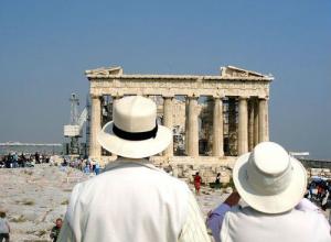 Athina - një qytet i mrekullueshëm për rekreacion dhe argëtim Themeluesi i Athinës dhe mbreti i parë athinas